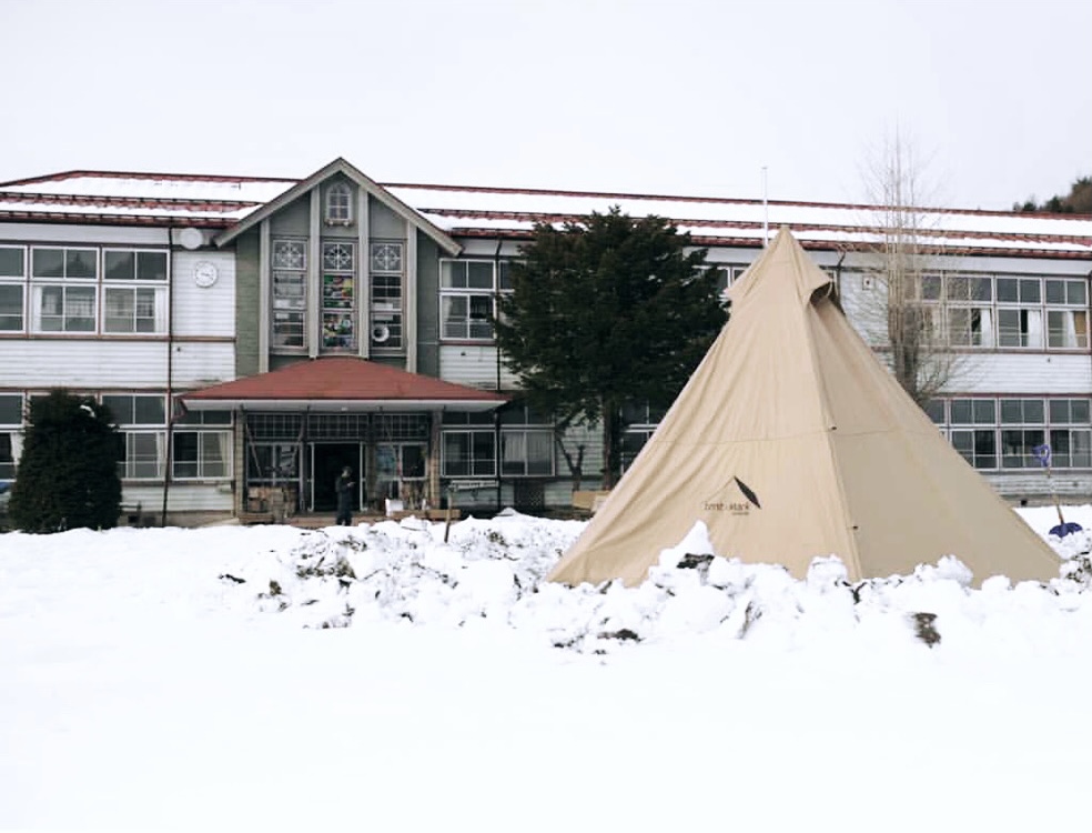 片品村・上州武尊山の麓でスノートレッキング半日ツアー