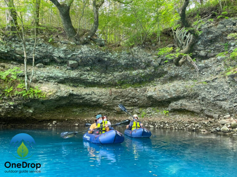 パックラフトカヌー 四万湖