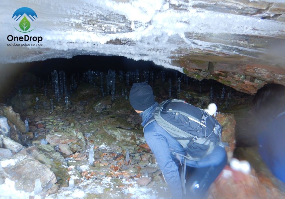 奇景「氷筍-ひょうじゅん」を見にスノートレッキング