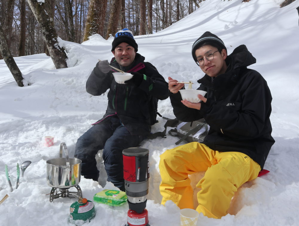 片品村・上州武尊山の麓でスノートレッキング１日ツアー 
