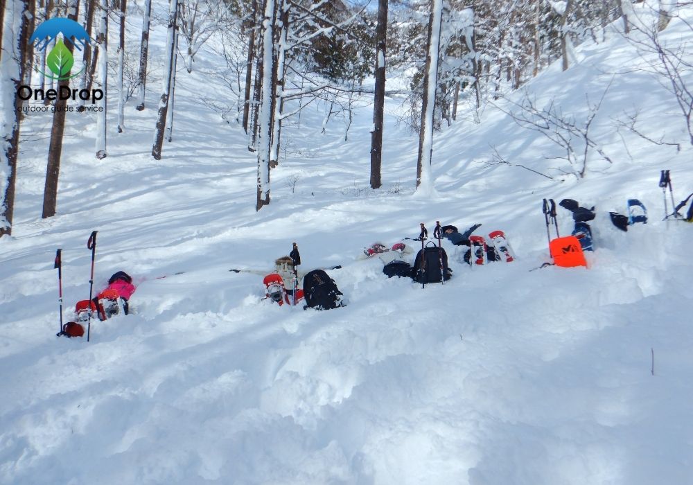 奇景「氷筍-ひょうじゅん」を見にスノートレッキング