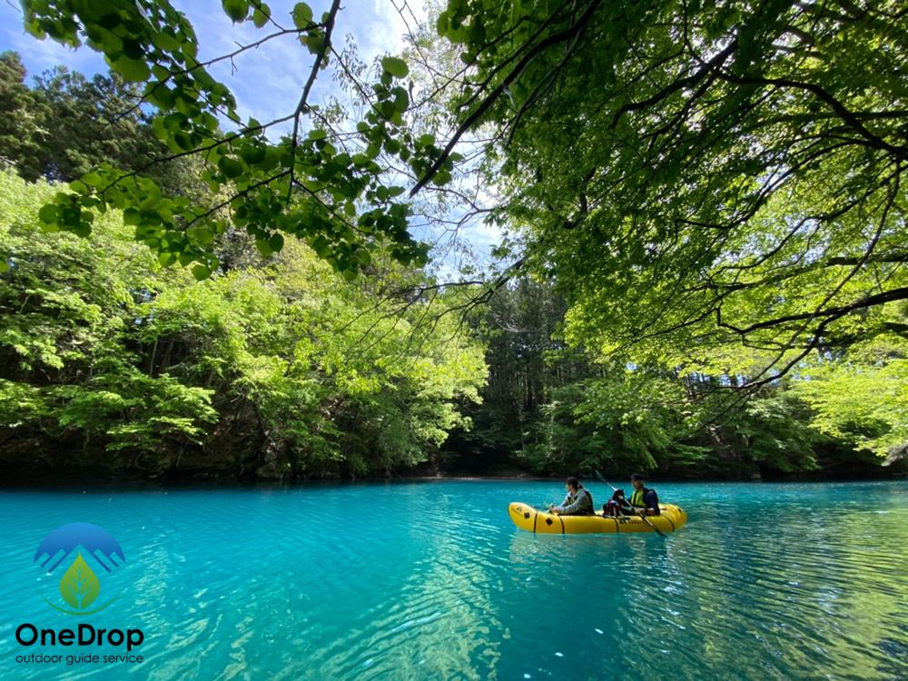 パックラフトカヌー 四万湖