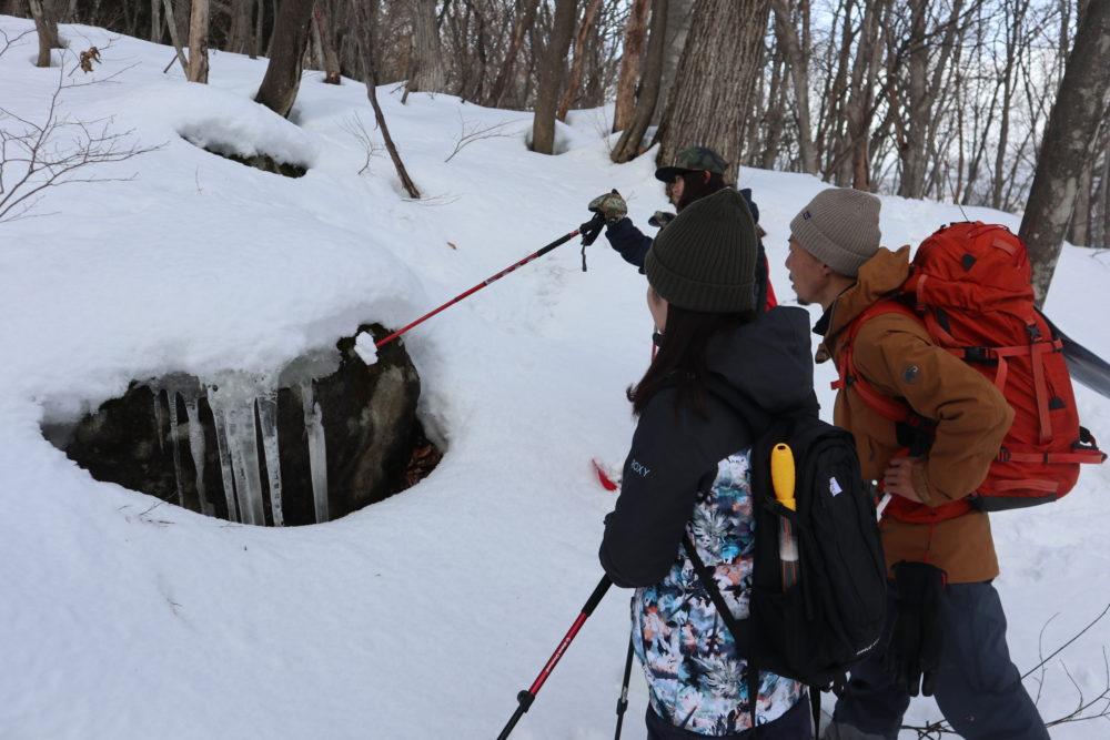 片品村・上州武尊山の麓でスノートレッキング半日ツアー
