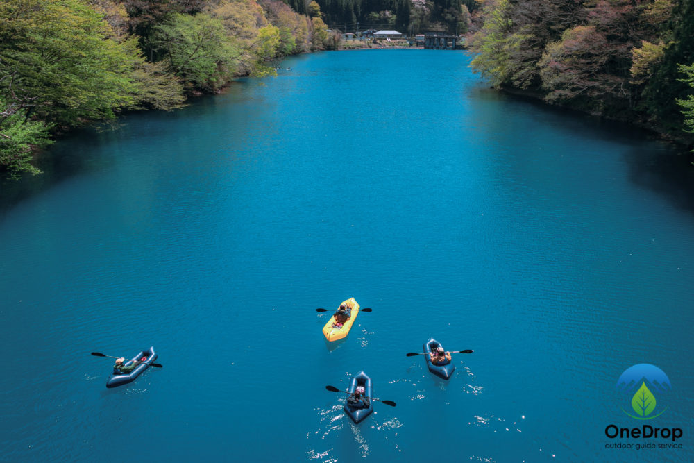 パックラフトカヌー 四万湖